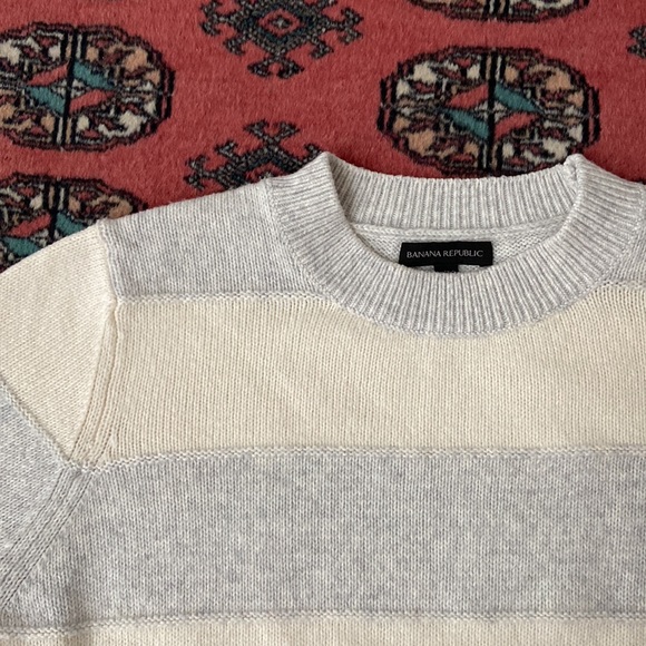 Banana Republic Soft Knit Striped Sweater - Picture 3 of 8